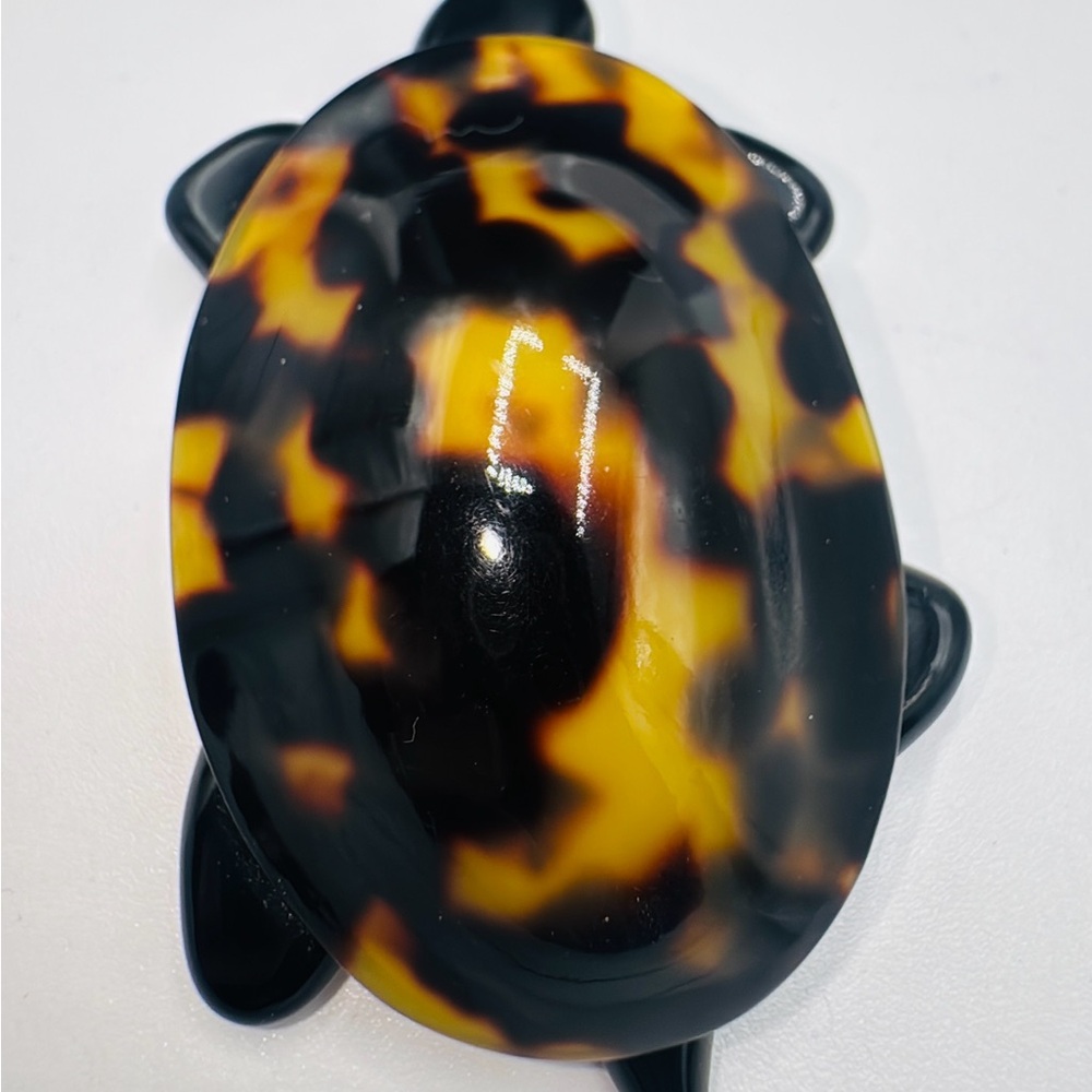 Lea Stein Tortoise Shell turtle brooch. Signed. Authentic.  Vintage.